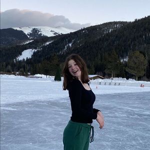 Meet your Posher, Adison